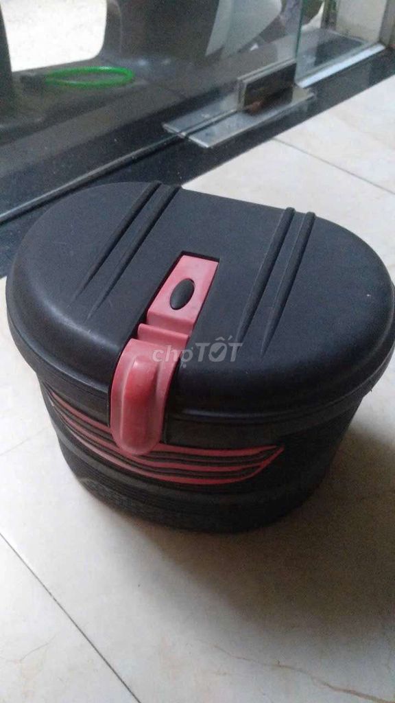 Giỏ xe máy nhựa Đen Đỏ. Mua bán Phụ tùng xe tại Quận Thanh Xuân Hà Nội được đăng bởi vechai hình 3