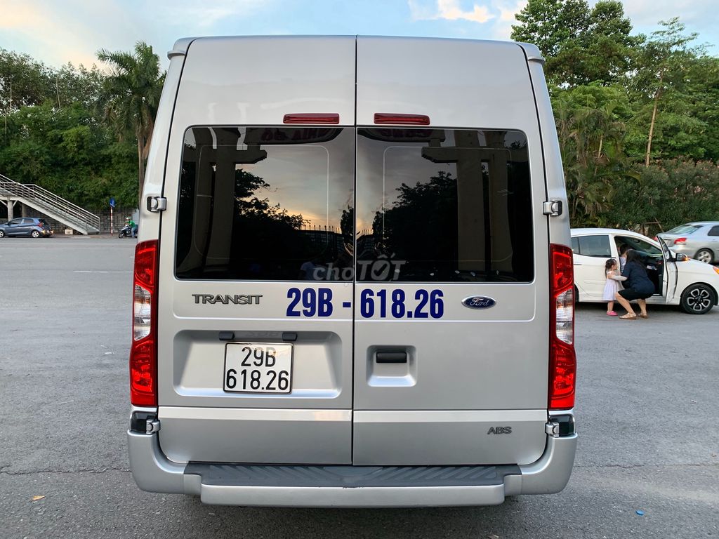0913001135 - Ford Transit 16 ch 2.4LSVP sx 2018 tư nhân cc