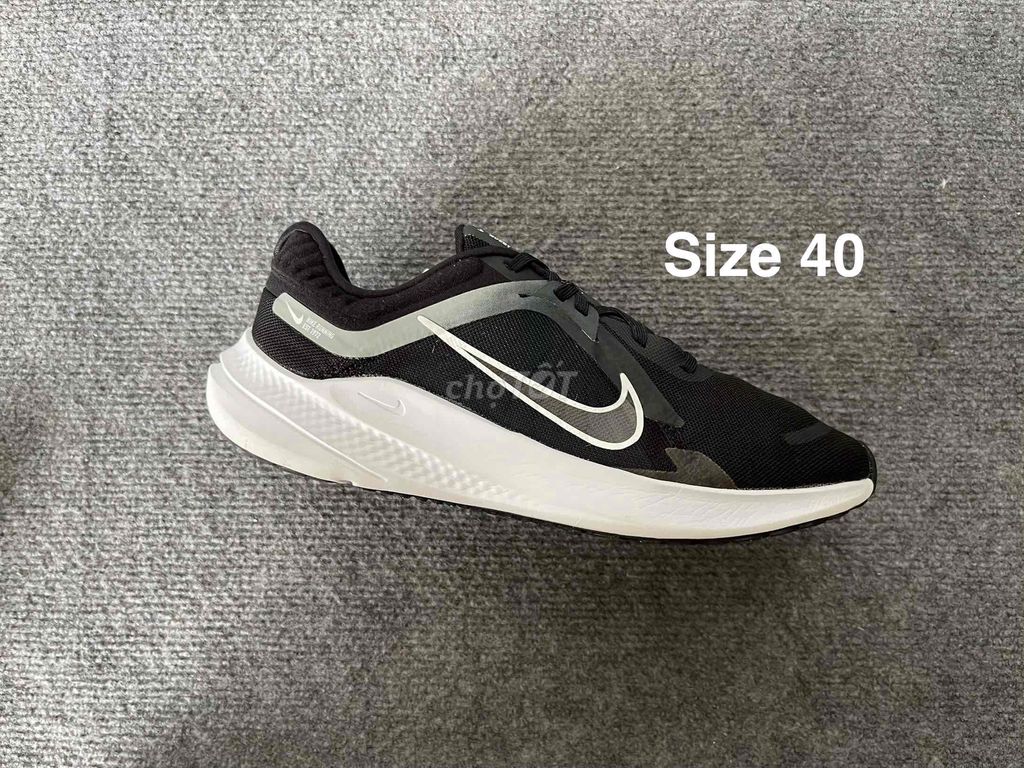 giày Nike Quest - size 40