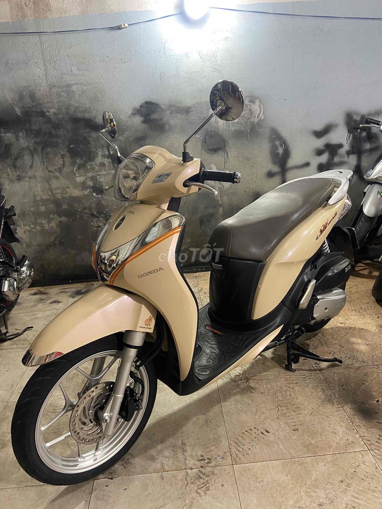 sh mode xe đẹp máy zin êm chất. Mua bán Xe máy tại Thành phố Dĩ An Bình Dương được đăng bởi Cửa Hàng Xe Máy Huy Khoa  hình 6