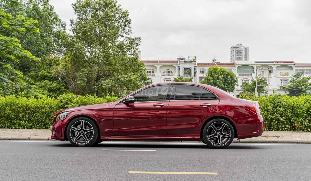 C300_AMG model 2020 màu đỏ cá nhân đẹp xuất sắc. Mua bán Ô tô tại Quận 7 Tp Hồ Chí Minh được đăng bởi Dương Phương hình 3