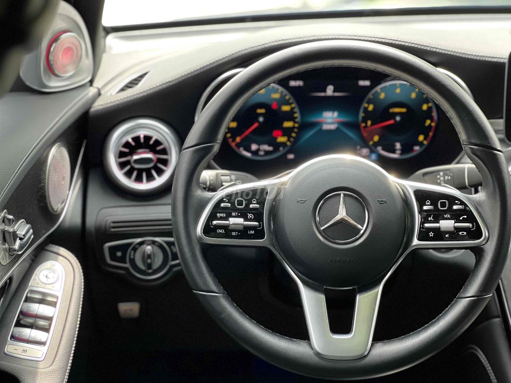 Mercedes GLC300 4Matic 2021 Siu Lướt 33000 km. Mua bán Ô tô tại Quận Bình Tân Tp Hồ Chí Minh được đăng bởi Hoàng Thọ hình 11