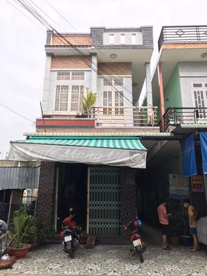 Cho thuê nhà nguyên căn giá rẻ KDC Vietsing VSIP1. Cho thuê nhà ở tại Thành phố Thuận An Bình Dương được đăng bởi nguyễn thị ngọc hiền