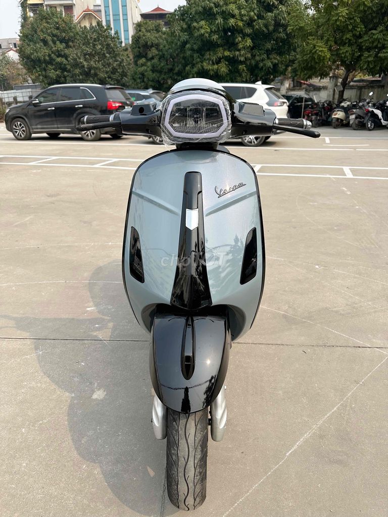 vespa đèn vuông càng đúc đủ giấy ắc quy 2024