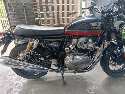 RE Intercepter 650 màu đen nguyên bản 2023. Mua bán Xe máy tại Quận 7 Tp Hồ Chí Minh được đăng bởi Huỳnh Nhân Cường