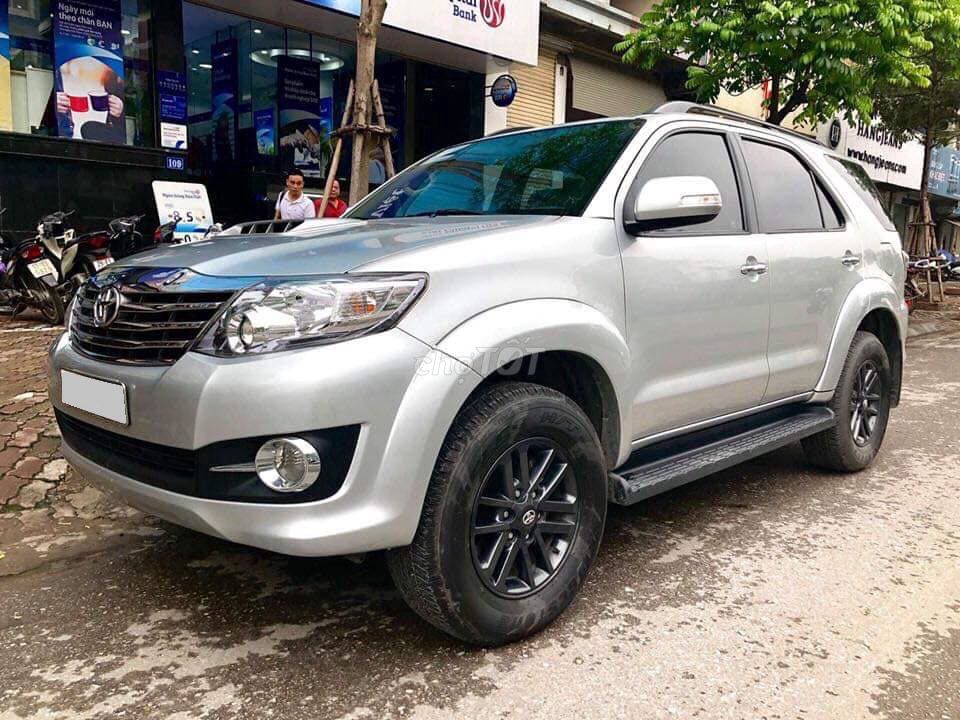 Fortuner 2016 máy dầu số sàn, màu bạc. Mua bán Ô tô tại Quận 12 Tp Hồ Chí Minh được đăng bởi Xuân Trường hình 1