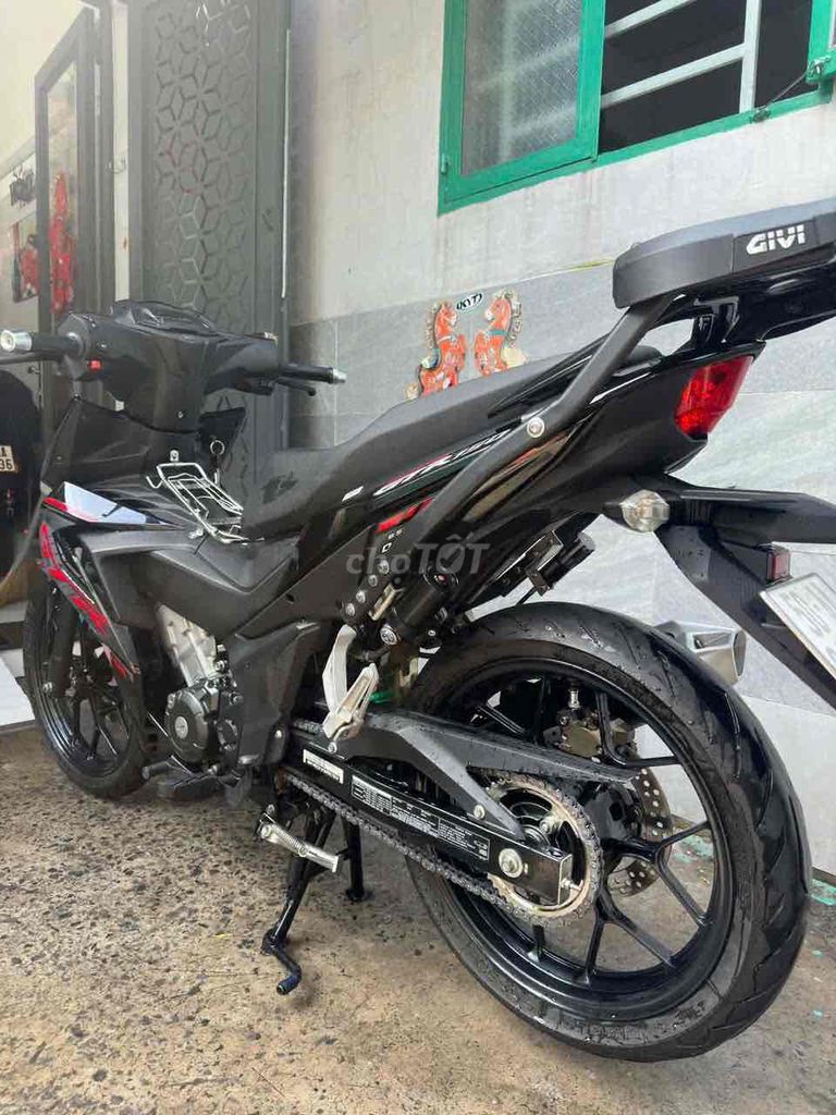 Supra GTR 150 V2 2021, черный, спортивный, расстояние до 9 000 км