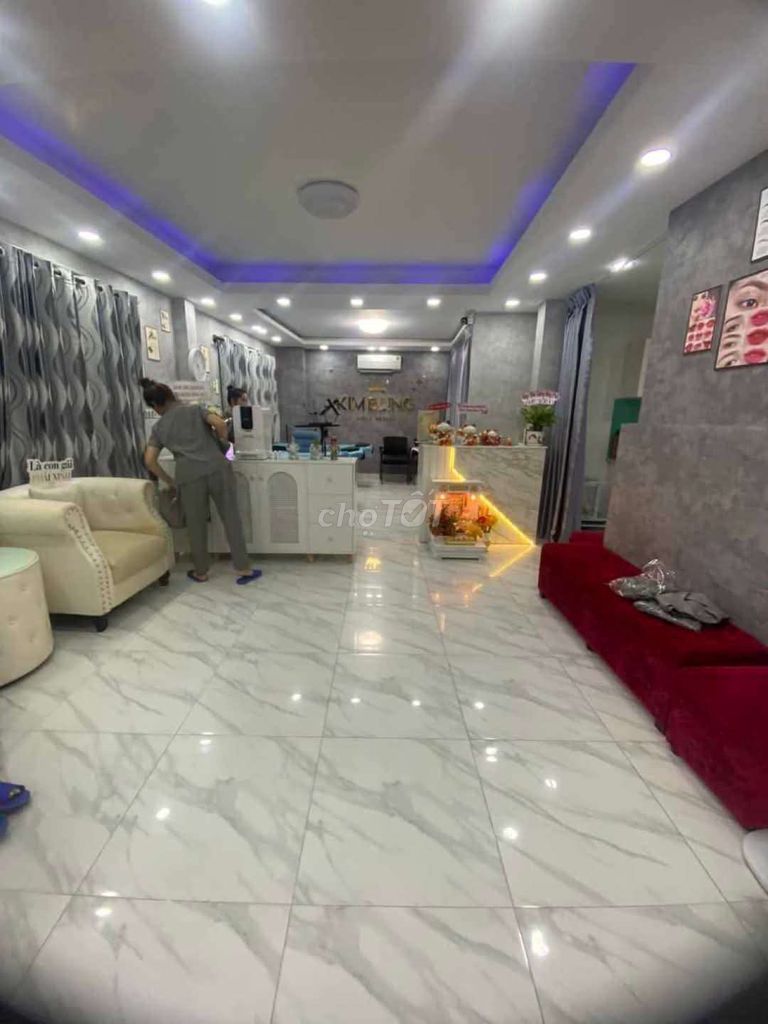 Nhà 2 tầng, đang kinh doanh Spa, Nguyễn Văn Luông Q6