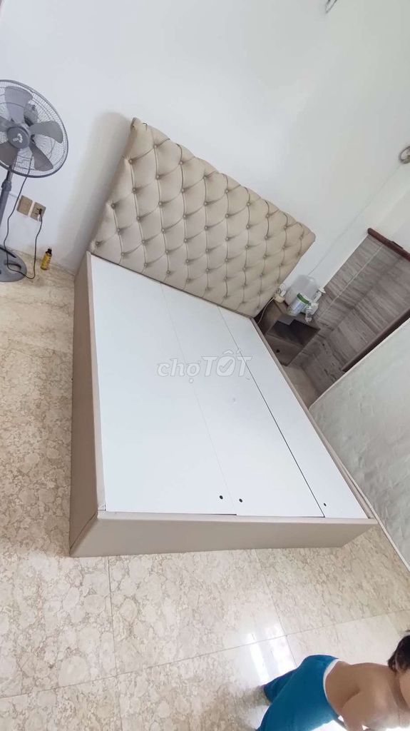 Giường ngủ Vải cao cấp Kem. Mua bán Giường, chăn ga gối nệm tại Quận 1 Tp Hồ Chí Minh được đăng bởi Văn Thọ hình 1
