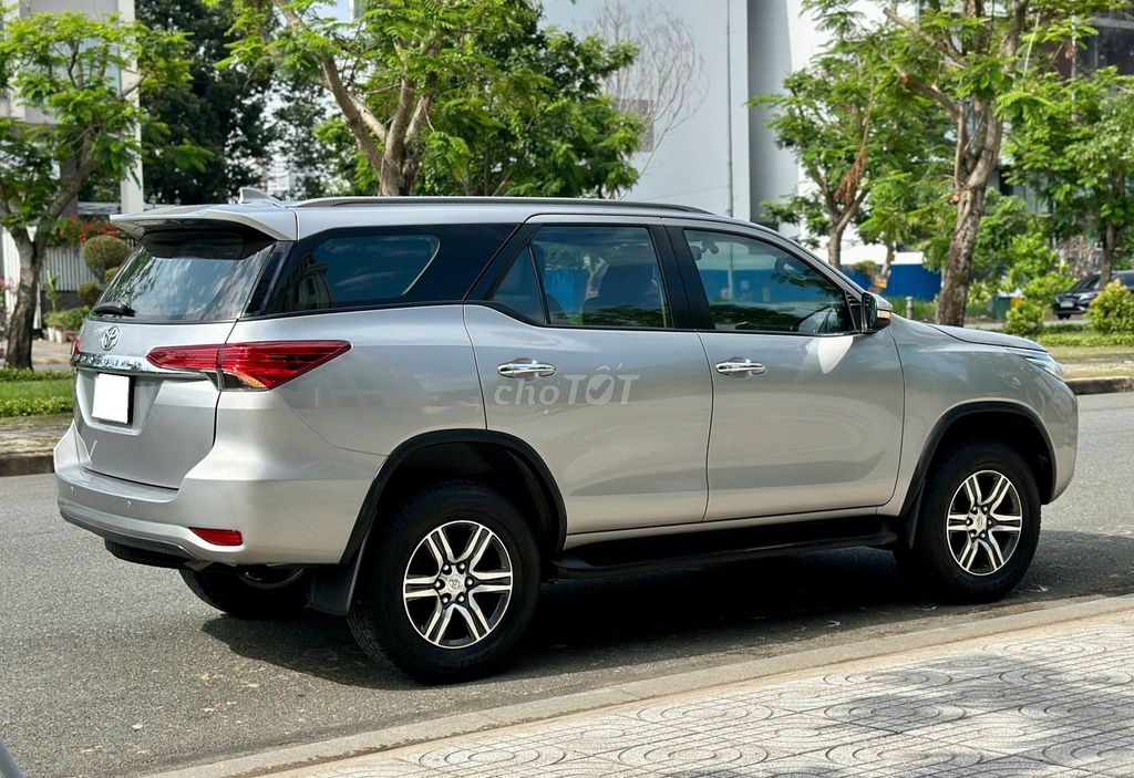 Toyota Fortuner 2018 2.7V 4x2 AT - 140,000 km.. Mua bán Ô tô tại Thành phố Thủ Đức Tp Hồ Chí Minh được đăng bởi Đức Tứ Bánh hình 4