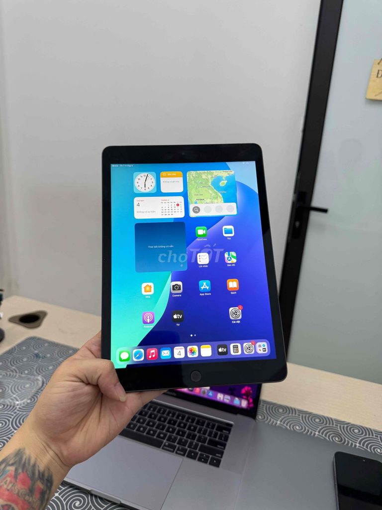 Apple iPad Gen 9 Wifi 64GB Xám. Mua bán Máy tính bảng tại Quận Đống Đa Hà Nội được đăng bởi Trung Kiên Trả Góp Bao Nợ Xấu hình 1