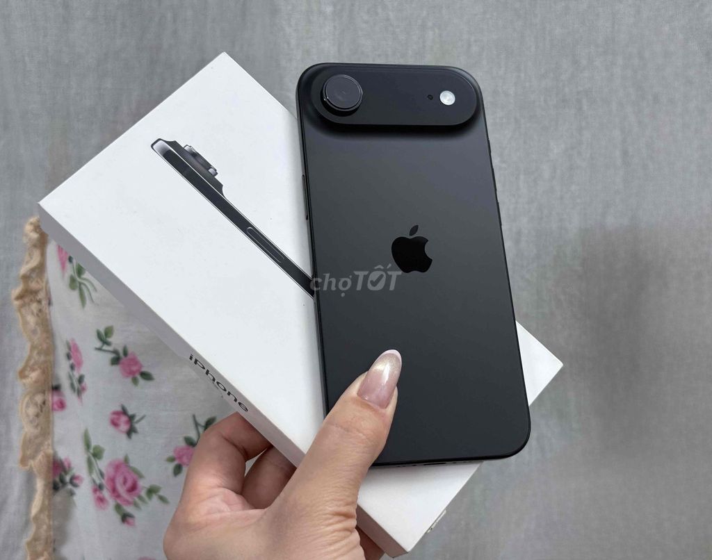 iPhone Air Black 256Gb Chính Hãng Sạc 6 Lần Fbox. Mua bán Điện thoại tại Quận 5 Tp Hồ Chí Minh được đăng bởi Ánh Nguyệt hình 1