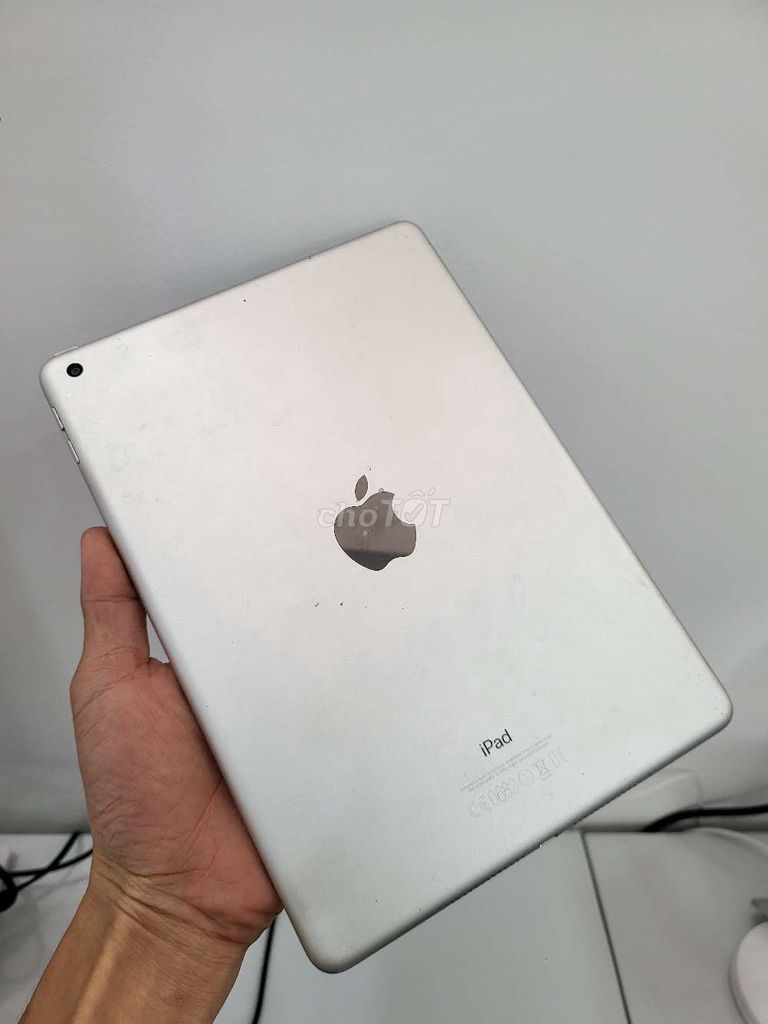 Xác ipad gen 5 mất nguồn