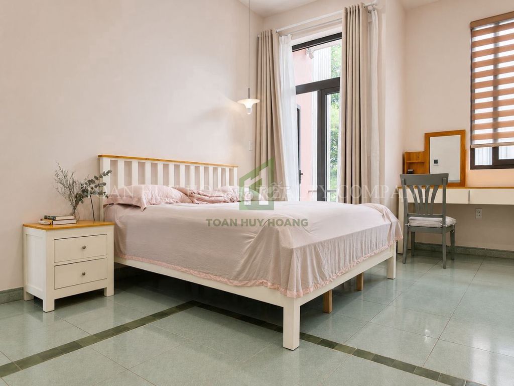 Bright 3-bedroom house with yard and new furniture on Chế Lan Viên — photo 7