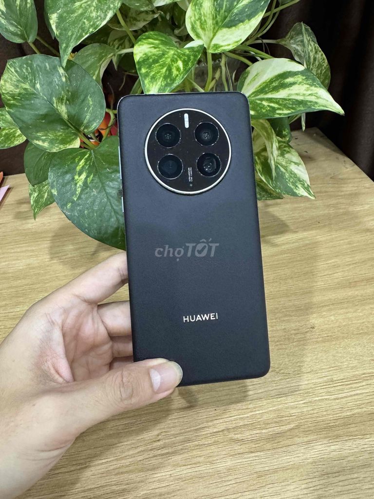 Huawei Mate 50 Pro 256GB Đen Like New. Mua bán Điện thoại tại Quận Hoàng Mai Hà Nội được đăng bởi OneSmart hình 1