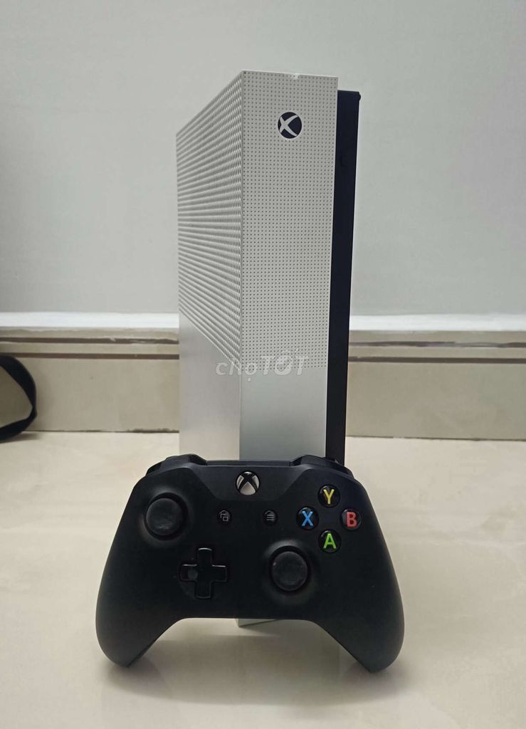 Xbox One S All Digital 1TB + 1 tay cầm