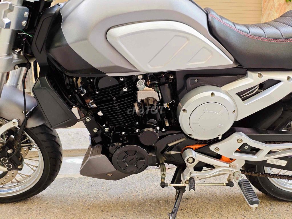 GPX Genteleman 200cc xe lướt odo 6500 km. pkl. Mua bán Xe máy tại Quận Cầu Giấy Hà Nội được đăng bởi Tong motor xe may hình 4