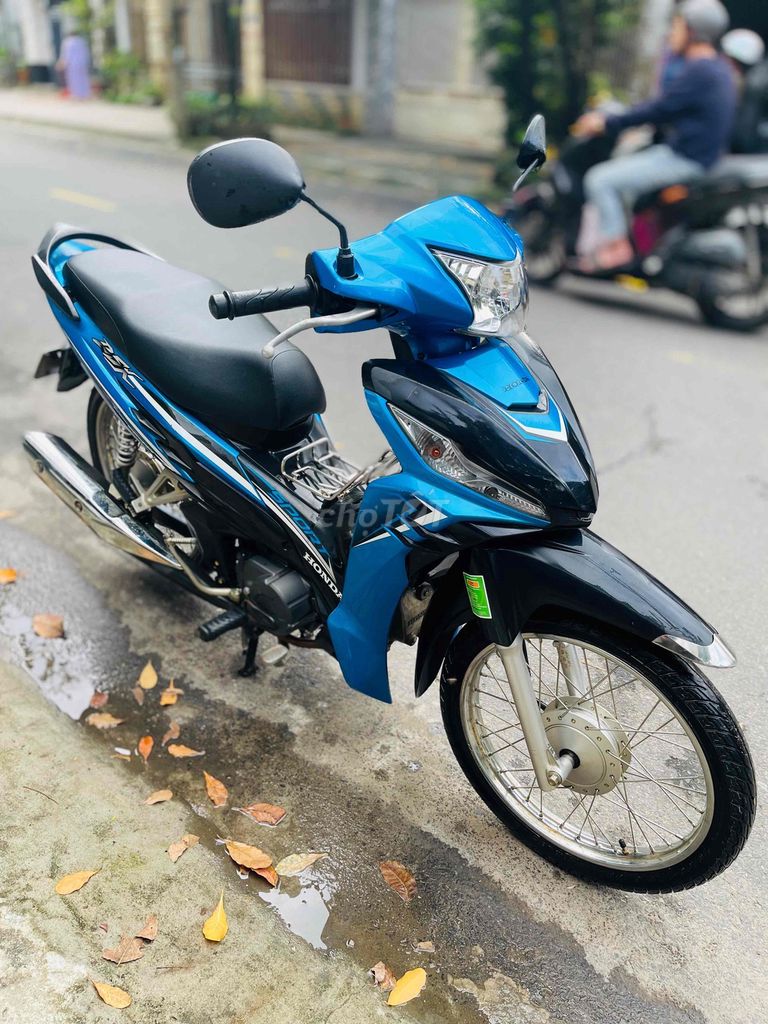Honda Wave RSX FI 2022 Xanh đen. Mua bán Xe máy tại Quận Liên Chiểu Đà Nẵng được đăng bởi xe máy cũ Duy Đạt 06 gò nảy 1 đà nẵng hình 5