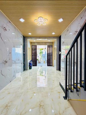 Townhouse 100 m² · 2 bed · Đường số 2