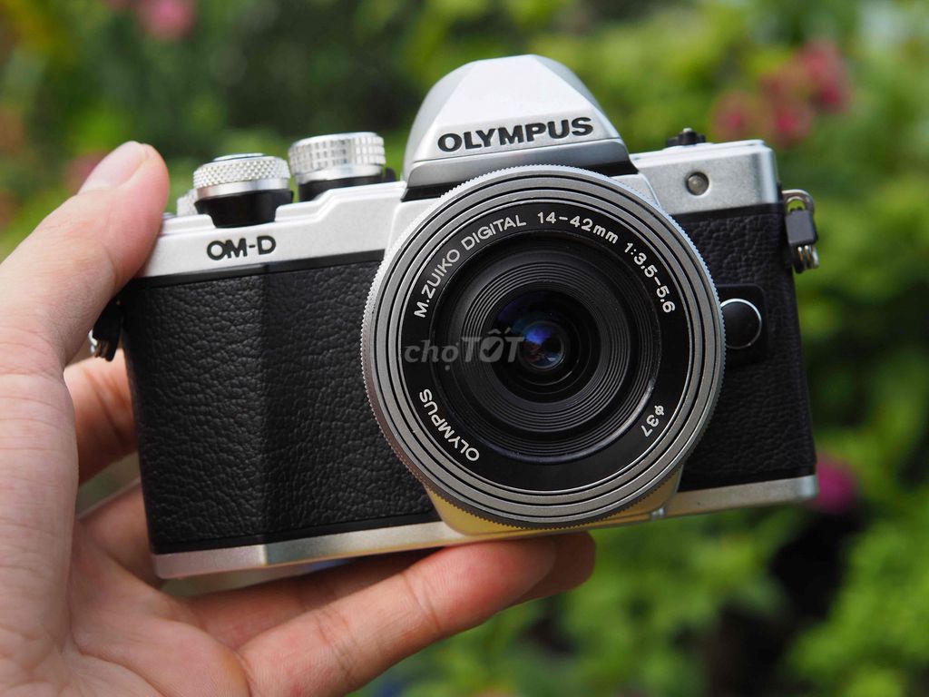 Máy ảnh Olympus EM10ii Bạc, Đen 14-42mm. Mua bán Máy ảnh, Máy quay tại Huyện Long Thành Đồng Nai được đăng bởi Nguyễn Thế Trường hình 1