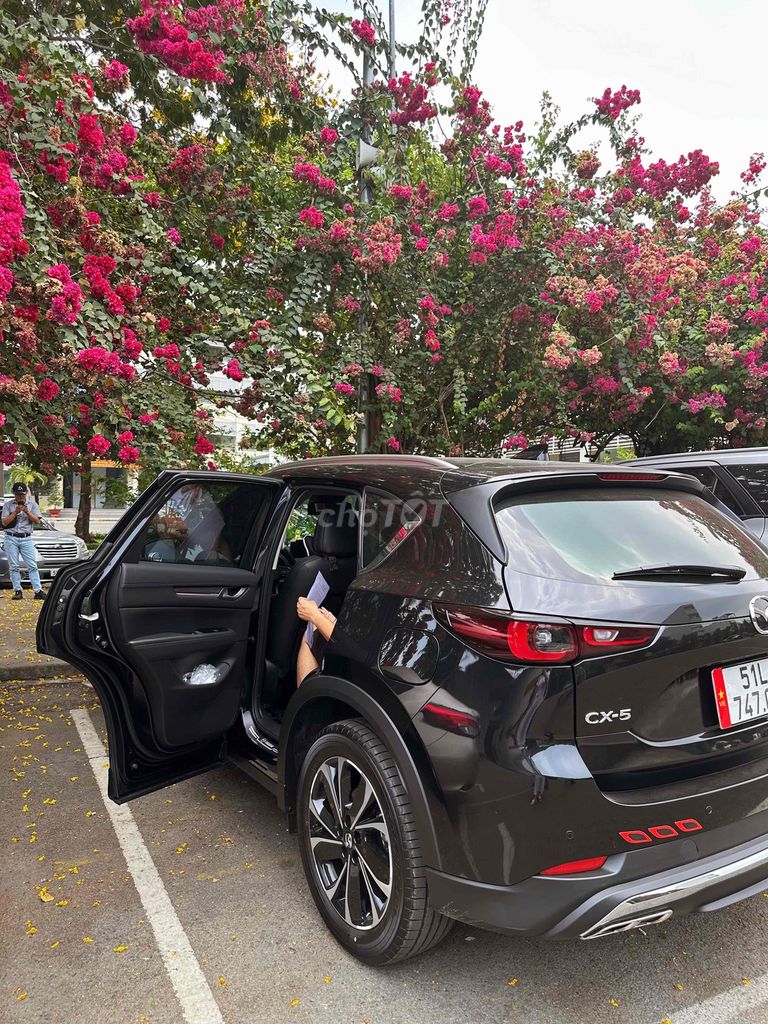 Mazda CX 5 2024 Luxury 2.0 AT - 5000 km. Mua bán Ô tô tại Quận Bình Tân Tp Hồ Chí Minh được đăng bởi Trần Thuỳ Mỵ hình 5