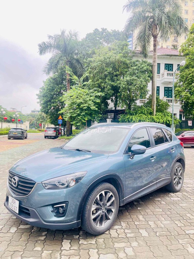Mazda CX-5 Зеленая 5-местная бензиновая
