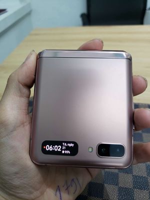 Samsung Zflip2 5G, máy zin,đầy đủ chức năng,có Góp