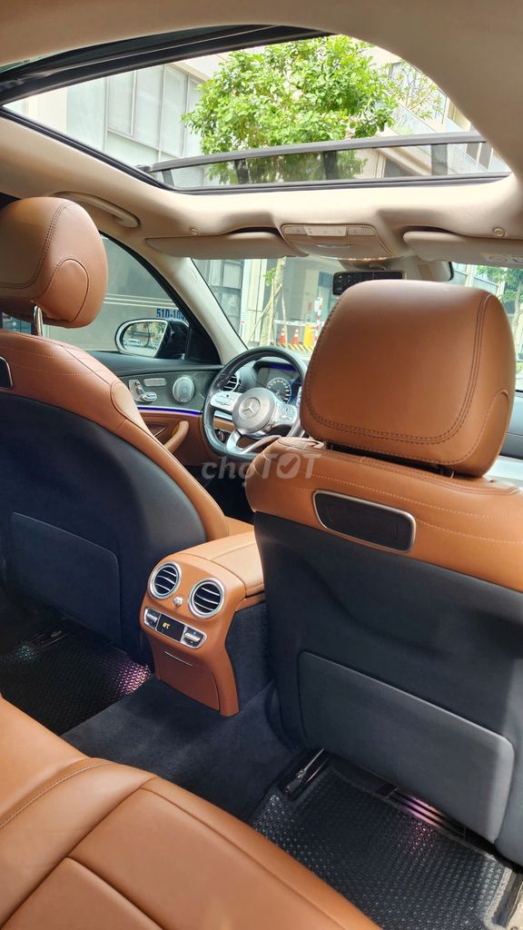 E300 AMG giá mua mới 3,2 tỷ nay bán 1ty2xx. Mua bán Ô tô tại Quận 7 Tp Hồ Chí Minh được đăng bởi tuấn anh hình 13