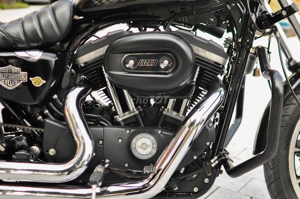Harley-Davidson Roadster 883 2016 Đen 14000 km