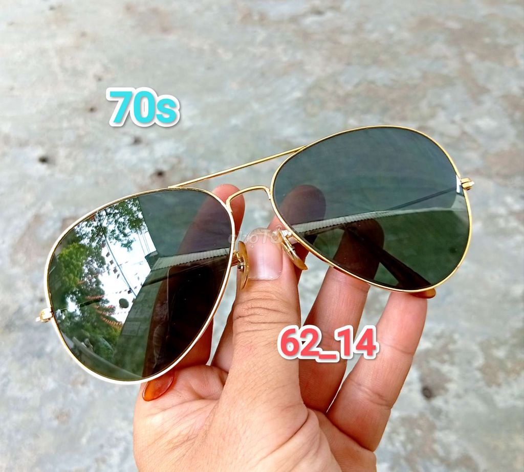 Kính râm Ray-Ban Aviator Kim loại Vàng. Mua bán Phụ kiện thời trang khác tại Huyện Phúc Thọ Hà Nội được đăng bởi Hoàng Duy Được hình 1