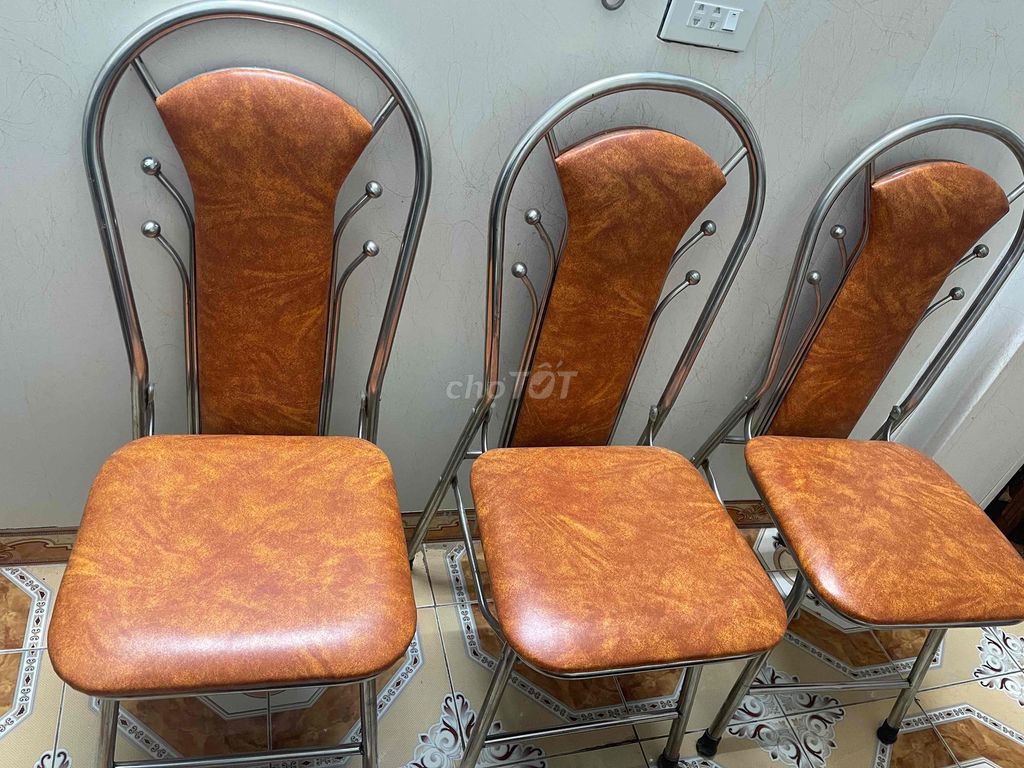 Ghế bàn ăn Kim loại Da Nâu. Mua bán Bàn ghế tại Quận Hồng Bàng Hải Phòng được đăng bởi Hoang Nguyen hình 1