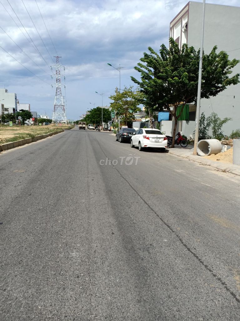 BÁN 111M2 ĐẤT ĐƯỜNG 2 LÀN ĐƯỜNG 29 THÁNG 3,HÒA XUÂN