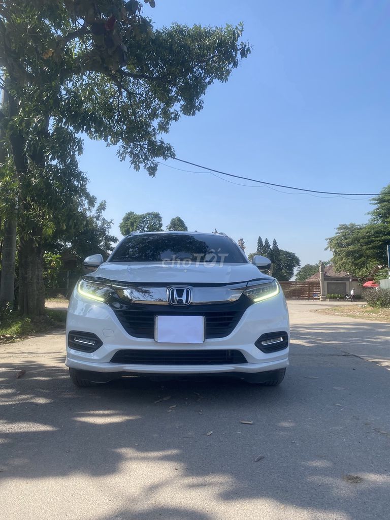 Honda HRV 2021 Trắng 41000 km. Mua bán Ô tô tại Quận Long Biên Hà Nội được đăng bởi Quang Minh hình 3