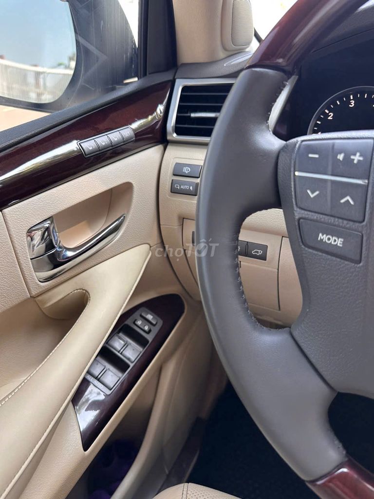 Lexus LX570 2012  - 20000 km. Mua bán Ô tô tại Quận Cầu Giấy Hà Nội được đăng bởi khanh truong hình 3
