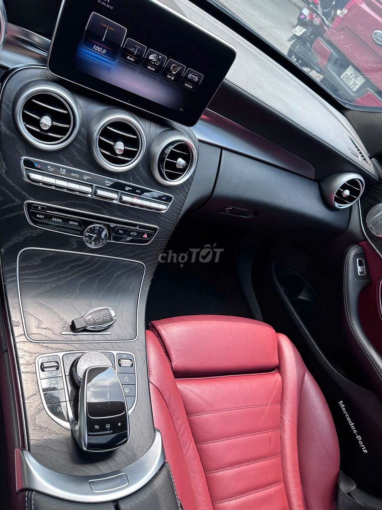 Mercedes Benz C250 AMG 2015 model 2016. Mua bán Ô tô tại Quận Thanh Xuân Hà Nội được đăng bởi Nguyễn Tuấn Hoàng hình 3