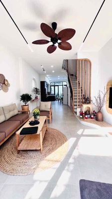 NHÀ ĐẸP ĐÓN TẾT, NGAY WINMARK TRẦN TRỌNG CUNG, Q.7, 4.2x16. CHỈ 8.3 TỶ