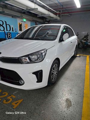 Kia Soluto Full Option Trắng