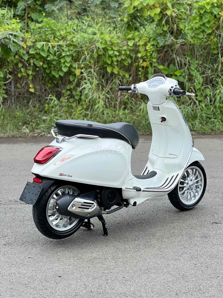 Vespa Spirnt 125 Trắng Đen 2015 Bao Ra Biển 60 🎉🎉🎉. Mua bán Xe máy tại Thành phố Biên Hòa Đồng Nai được đăng bởi Xe Máy Phát Đồng hình 3