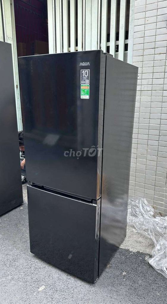 Tủ lạnh Aqua Inverter 260 lít AQR-B310MA