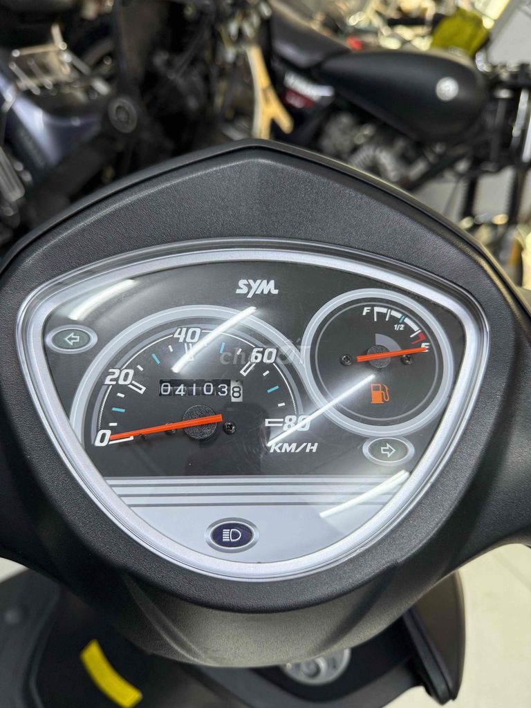 SYM Shark 50cc lướt 4 ngàn km chính chủ