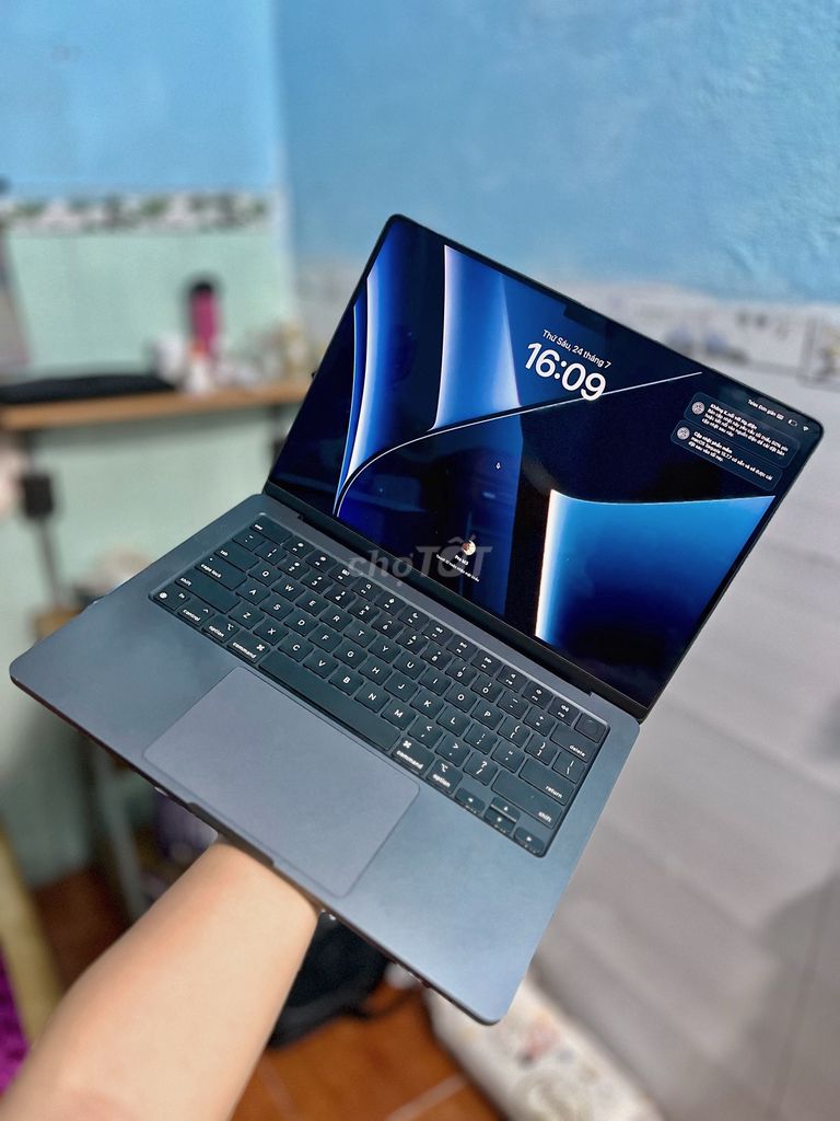 Apple MacBook Pro M3 14 inch 18GB/512GB. Mua bán Laptop tại Quận Thanh Khê Đà Nẵng được đăng bởi Tiền “EnTi” Lê Đức hình 1
