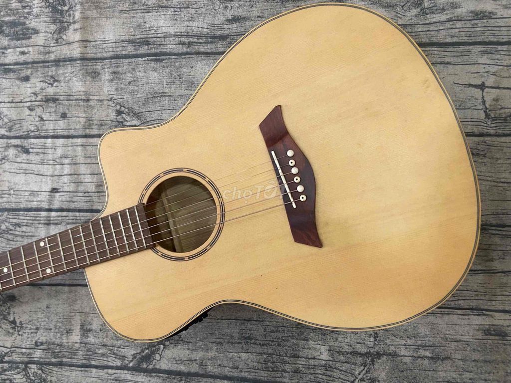 Thanh Lý Guitar Kèm Eq