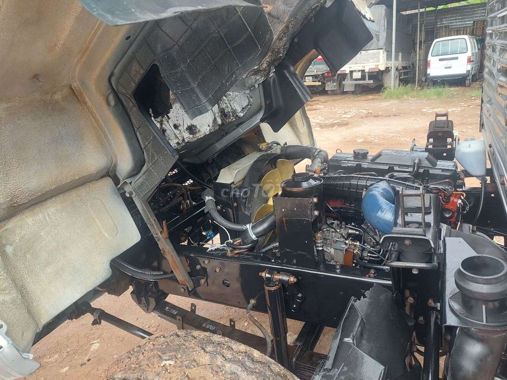 VEAM 1T9 2012 Thùng kín thùng Dài 4m5. Mua bán Xe tải, xe ben tại Quận Bình Tân Tp Hồ Chí Minh được đăng bởi Kính Xe Tải hình 6