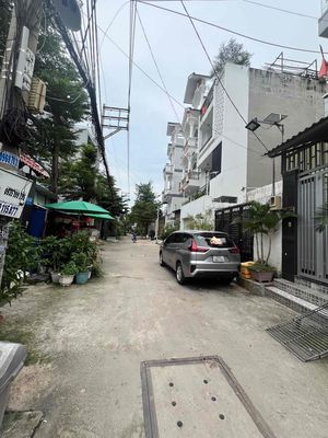 Nhà ô tô ngủ trong 80m đường 8m Ngay Vạn Phúc City - QL 13. Mua bán nhà ở tại Thành phố Thủ Đức Tp Hồ Chí Minh được đăng bởi Phạmcảnhbđs Hcm