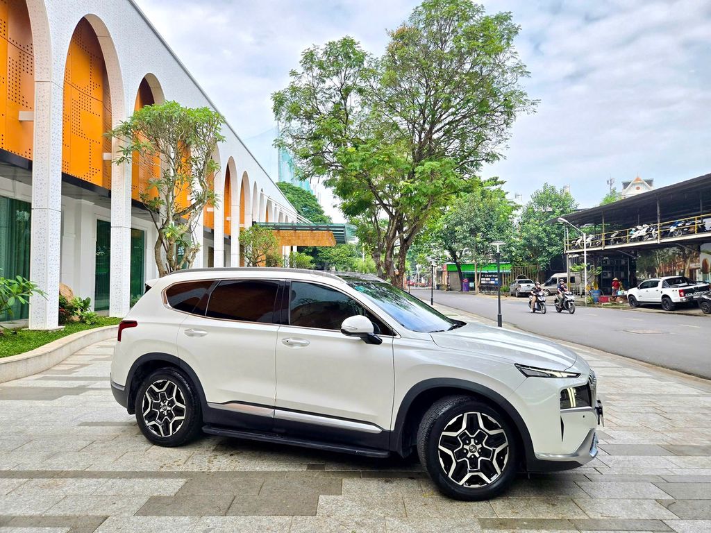Hyundai Santa Fe 2021 2.5 Xăng Cao Cấp - 24255 km. Mua bán Ô tô tại Quận 10 Tp Hồ Chí Minh được đăng bởi Louis hình 7