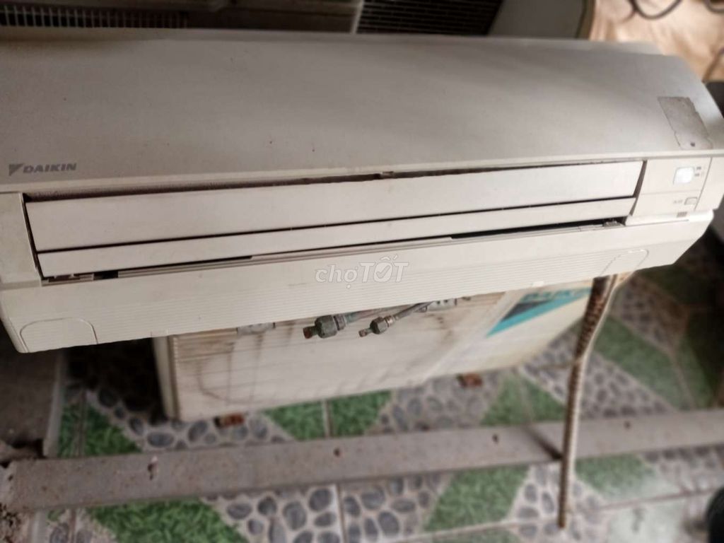 Máy lạnh Daikin Trắng Đã sử dụng. Mua bán Máy lạnh, điều hoà tại Quận Cẩm Lệ Đà Nẵng được đăng bởi Vinh hình 1