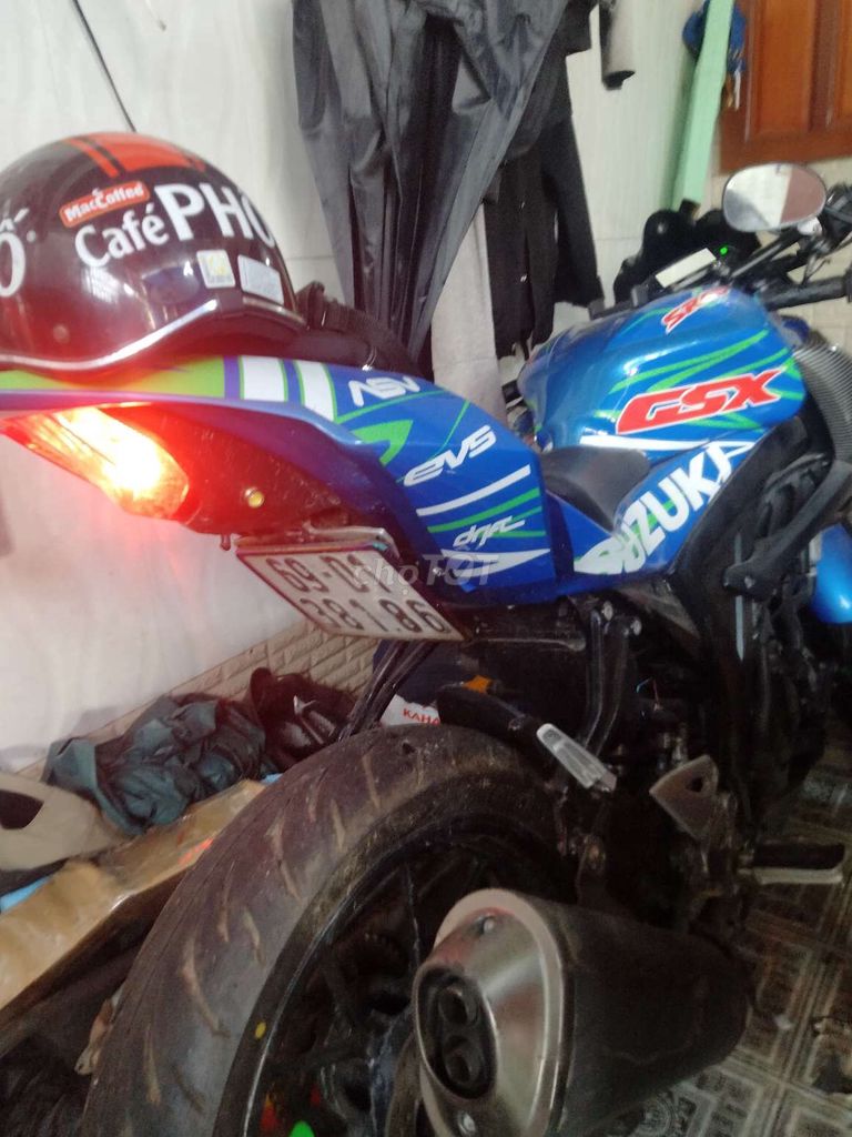 Xe Suzuki GSX môtô mạnh  zin full xe. Mua bán Xe máy tại Huyện Phong Điền Cần Thơ được đăng bởi Tu Gol hình 4