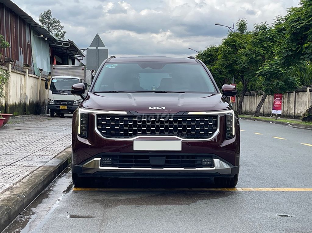 Kia Carnival Signature 2025 7S Đỏ mận. Mua bán Ô tô tại Huyện Hóc Môn Tp Hồ Chí Minh được đăng bởi Xe Đẹp Minh Khôi hình 2