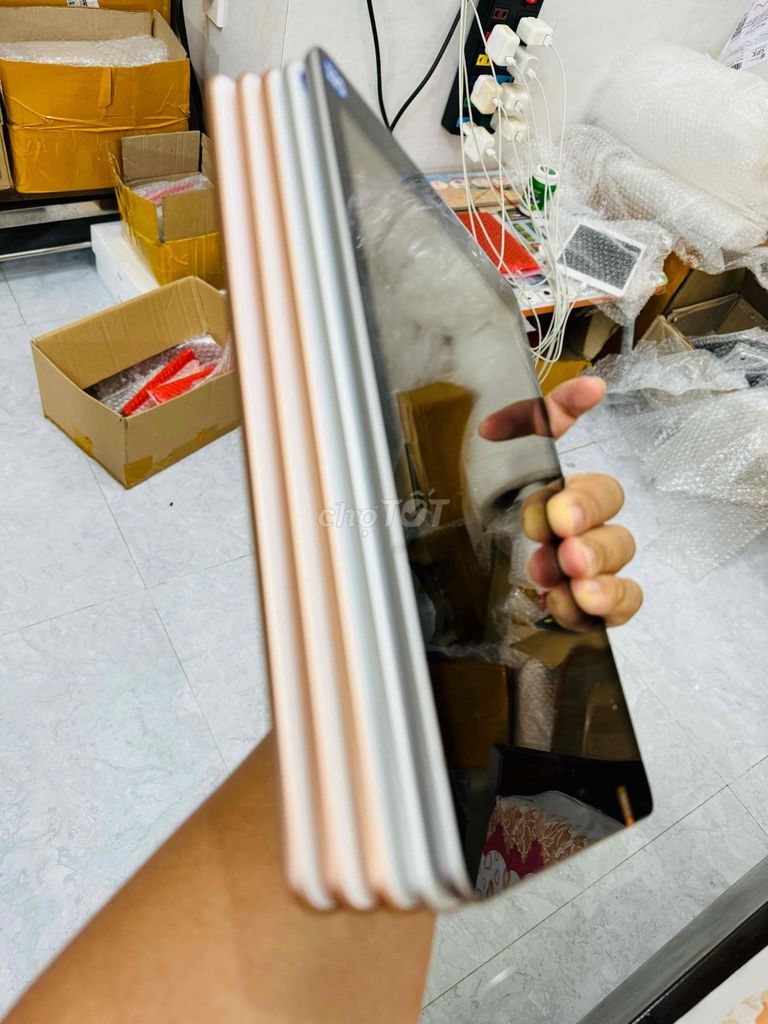 ipad Gen 6 - 32gb - WIFI,99%..bh 1 tháng. Zin keng. Mua bán Máy tính bảng tại Quận Gò Vấp Tp Hồ Chí Minh được đăng bởi Bình Ipad  hình 4