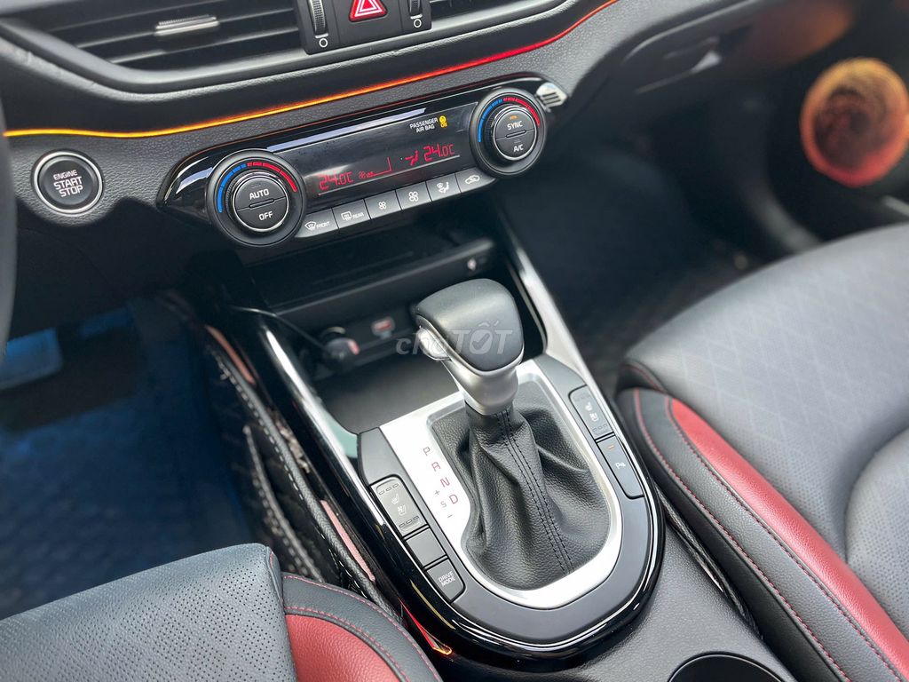 KIA K3 2.0 PREMIUM 2024 GIA ĐÌNH LƯỚT ĐẸP VAY 75%. Mua bán Ô tô tại Quận 5 Tp Hồ Chí Minh được đăng bởi Hiếu hình 13